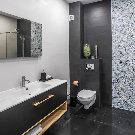 Luxury By The Sea Apartament