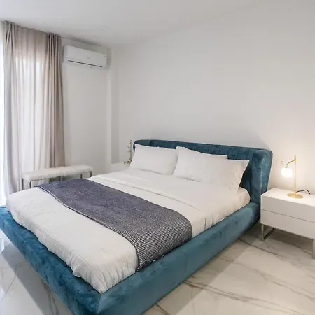 Luxury By The Sea Apartament *