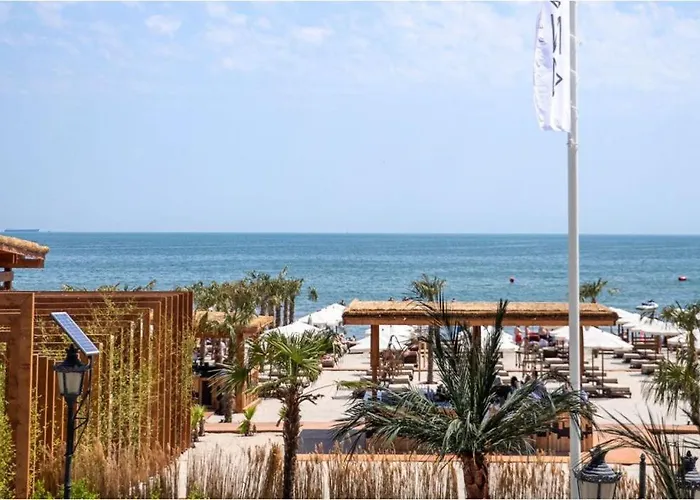 公寓 Luxury By The Sea