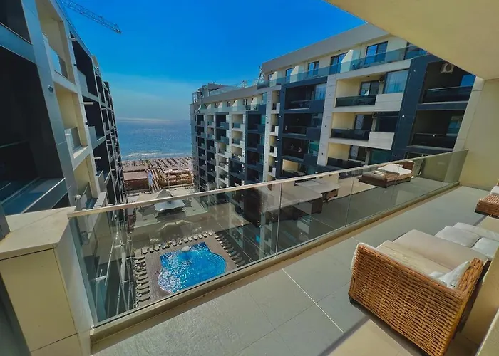 公寓 Luxury By The Sea